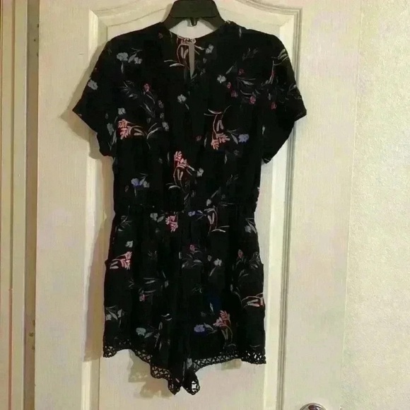 Floral Black Women's Skirt - Picture 4 of 4